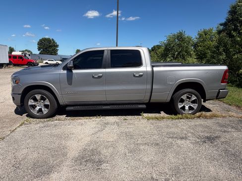 Used 2021 RAM 1500 Laramie w/ Sport Appearance Package AWD/4WD image 9