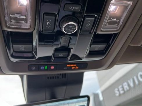 Used 2026 GMC Yukon Denali w/ Denali Reserve Package RWD image 16