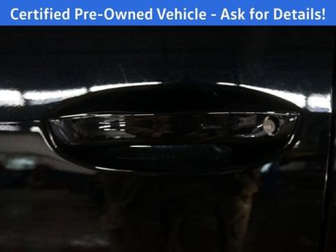 Certified 2025 Volkswagen Tiguan SE w/ Panoramic Sunroof Package image 78