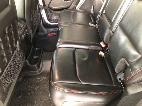 Used 2020 Jeep Wrangler Unlimited Rubicon image 11