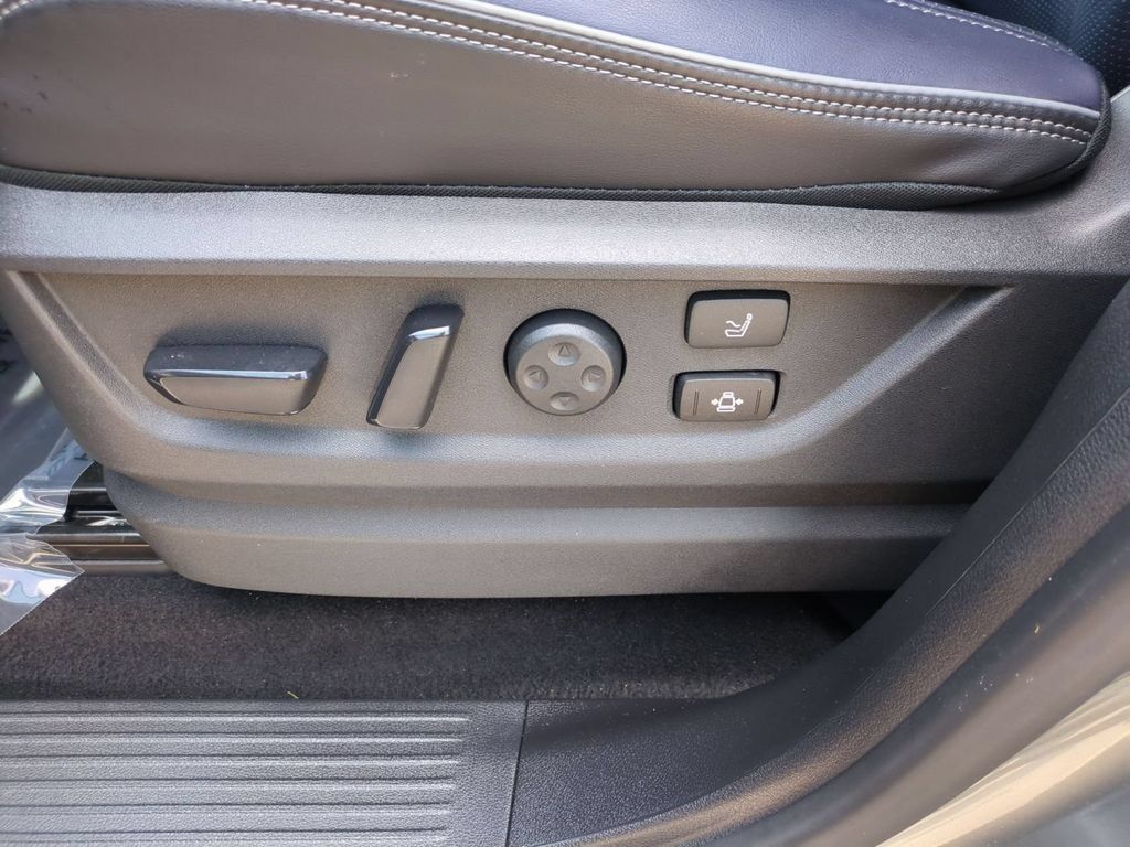 Used 2026 INFINITI QX80 4WD image 14