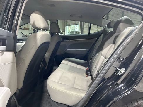 Used 2018 Hyundai Elantra SEL image 7