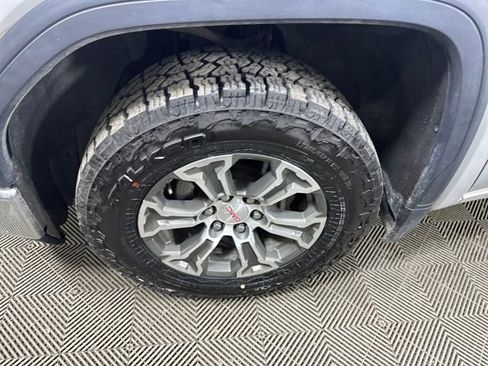 Used 2019 GMC Sierra 1500 SLE w/ SLE Value Package image 10