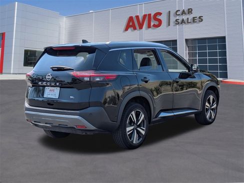 Used 2023 Nissan Rogue SL w/ SL Premium Package image 6