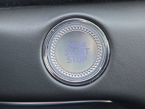 Certified 2025 Genesis GV80 2.5T Standard AWD/4WD image 24