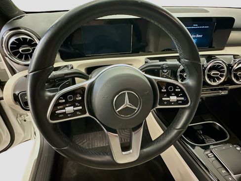 Used 2021 Mercedes-Benz A 220 4MATIC image 18