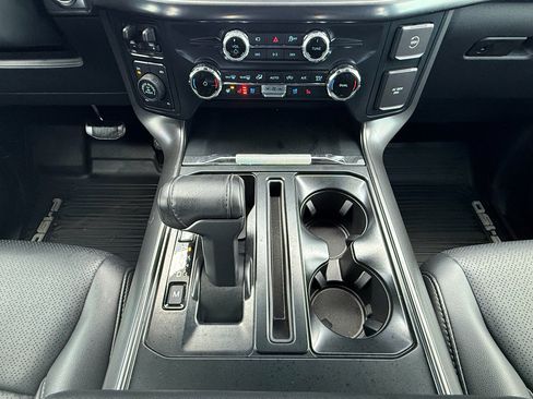 Used 2025 Ford F150 Lariat w/ Equipment Group 501A Mid image 26