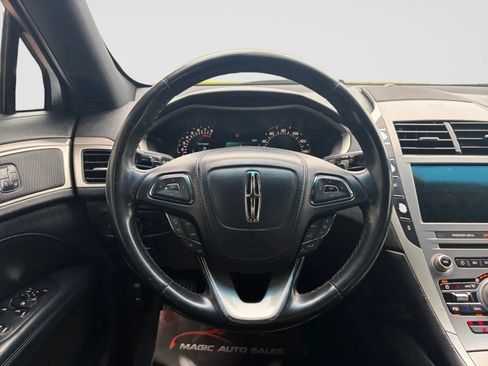 Used 2017 Lincoln MKZ Premiere FWD image 29