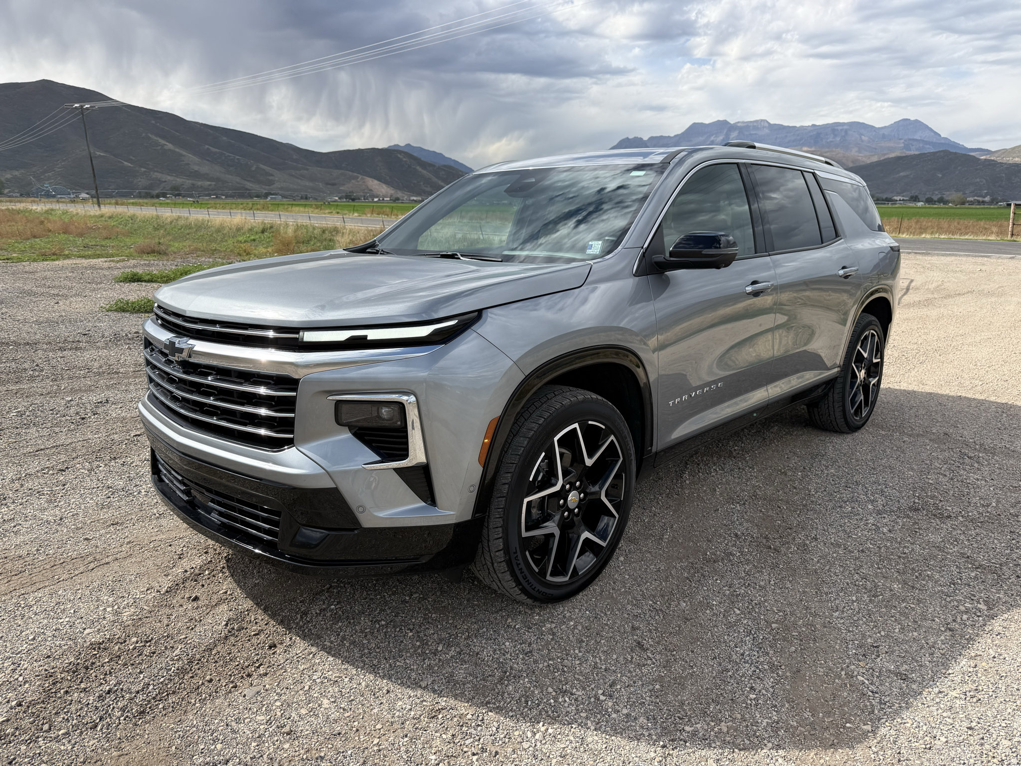 Used 2025 Chevrolet Traverse High Country AWD/4WD image 3