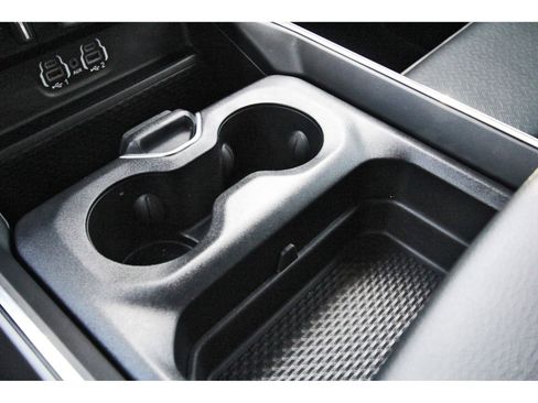 Used 2024 RAM 1500 Laramie image 30