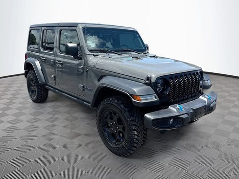 Certified 2023 Jeep Wrangler Unlimited AWD/4WD image 4
