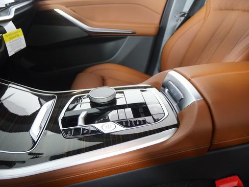 New 2026 BMW X5 sDrive40i w/ Climate Comfort Package RWD image 20