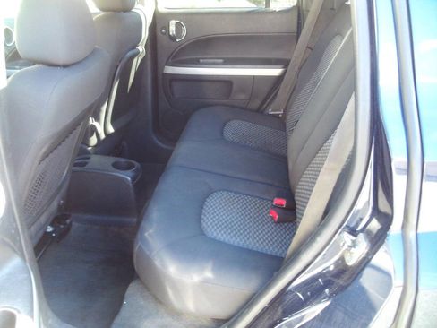 Used 2007 Chevrolet HHR LS image 13