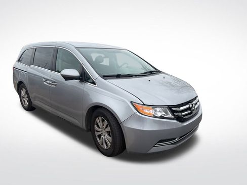 Used 2016 Honda Odyssey SE image 12