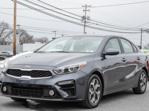Used 2021 Kia Forte LXS FWD image 6