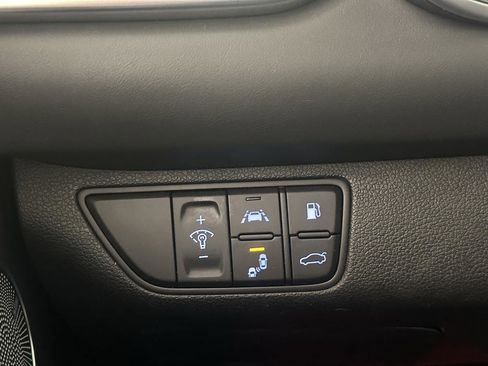 Used 2019 Genesis G70 3.3T Dynamic image 38