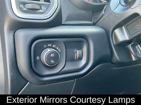 Used 2026 RAM 2500 Big Horn AWD/4WD image 18