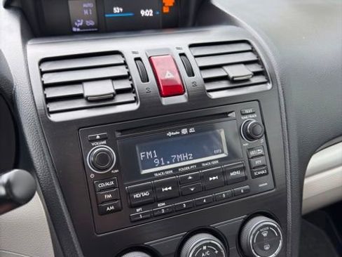 Used 2015 Subaru Forester 2.5i Limited image 10