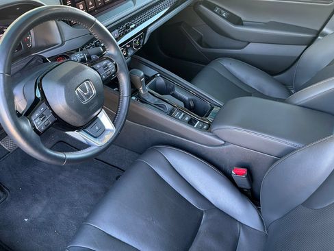 Used 2025 Honda Accord Touring image 10