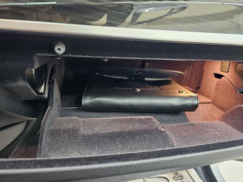 Used 2013 BMW 550i Sedan image 38