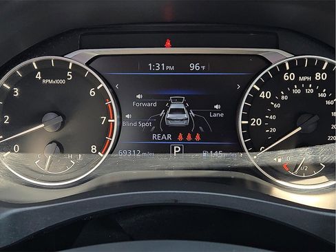 Used 2023 Nissan Altima 2.5 SV image 18