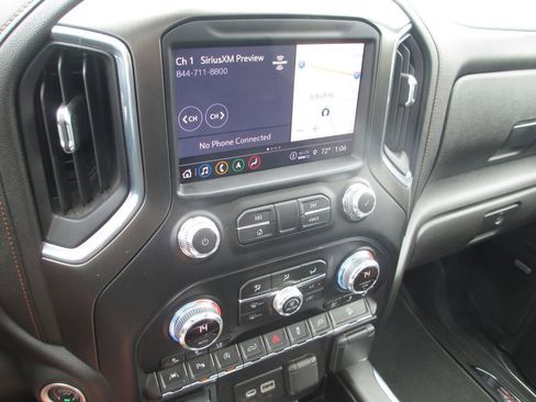 Used 2021 GMC Sierra 1500 AT4 w/ AT4 Premium Package AWD/4WD image 35