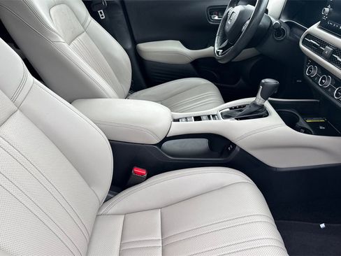 Certified 2024 Honda HR-V EX-L image 18