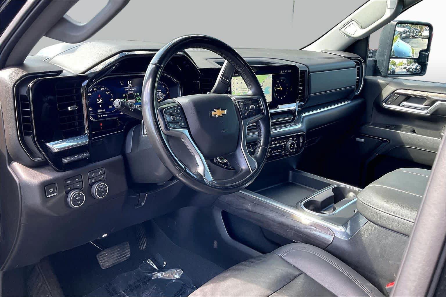 Used 2024 Chevrolet Silverado 3500 LTZ w/ LTZ Plus Package AWD/4WD image 14