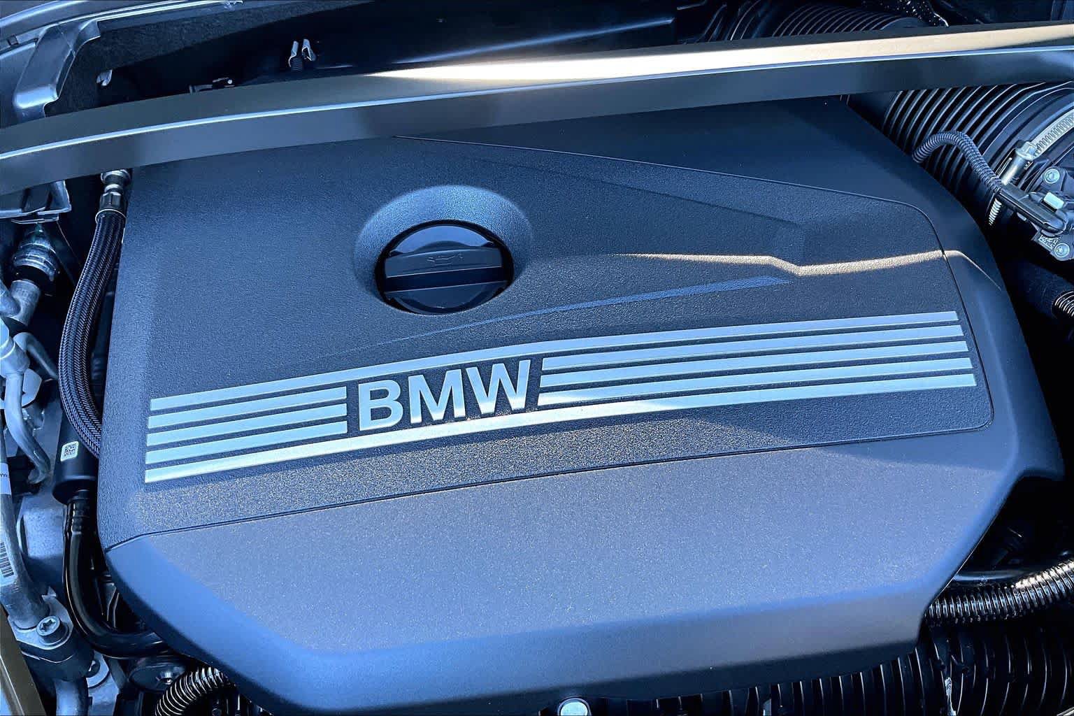 Used 2026 BMW X2 xDrive28i w/ Technology Package AWD/4WD image 34