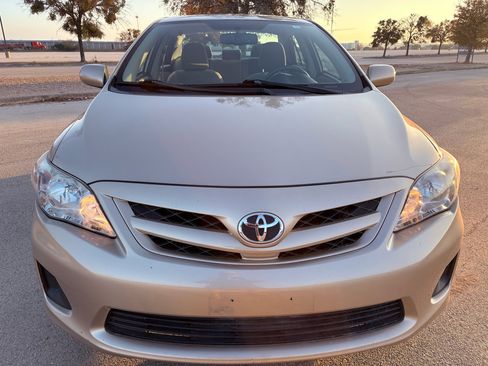Used 2011 Toyota Corolla LE image 47