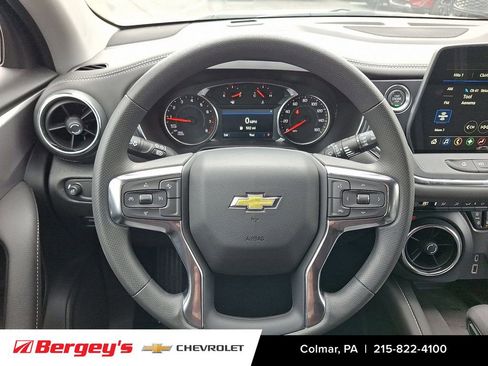 New 2025 Chevrolet Blazer LT w/ Convenience Package image 15