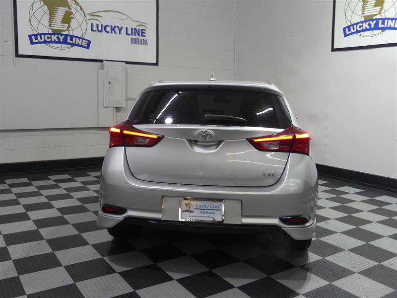 Used 2018 Toyota Corolla iM w/ All-Weather Mat Package FWD image 8