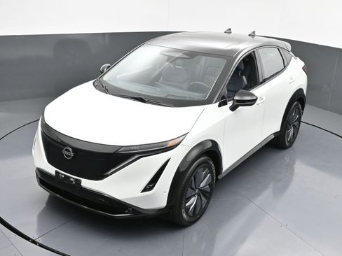 Used 2023 Nissan Ariya image 32