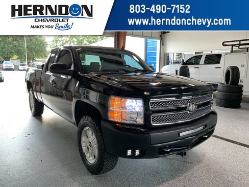 Used 2013 Chevrolet Silverado 1500 LT w/ All-Star Edition AWD/4WD image 1