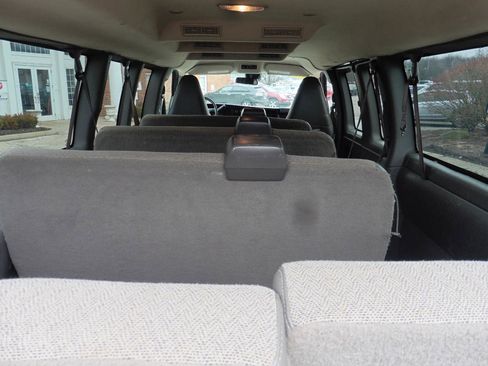 Used 2019 Chevrolet Express 3500 LT w/ LT Preferred Equipment Group image 19