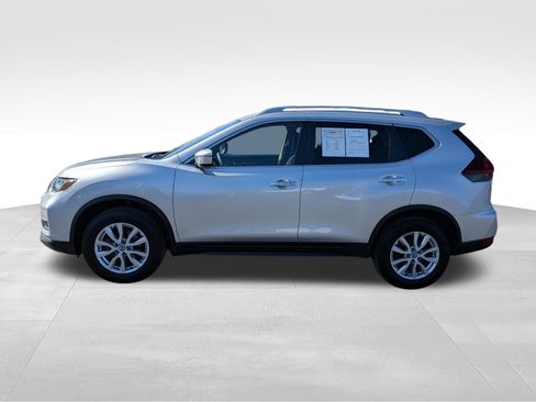 Used 2020 Nissan Rogue SV image 9