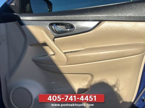 Used 2018 Nissan Rogue SV FWD image 9
