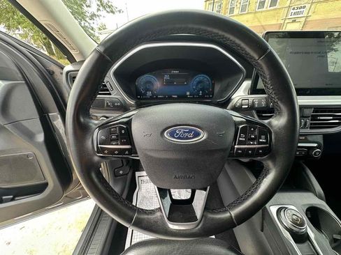 Used 2023 Ford Escape Platinum AWD/4WD image 14