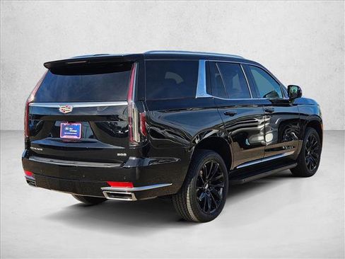 Used 2021 Cadillac Escalade Luxury image 5