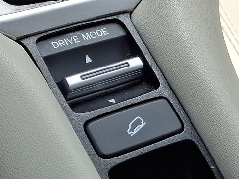 Used 2024 Honda HR-V EX-L image 25