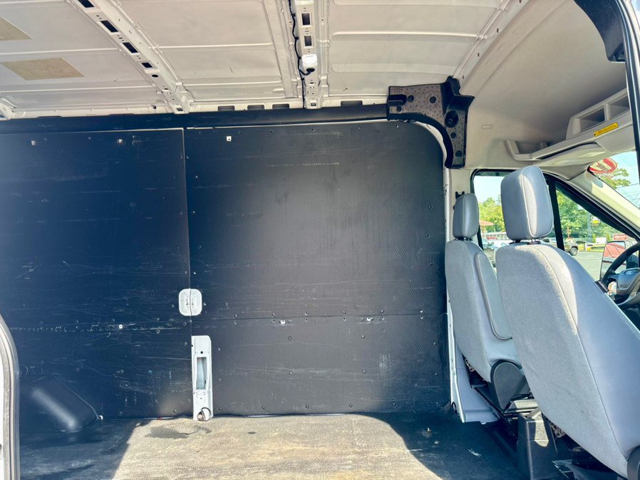 Used 2019 Ford Transit 250 148 Medium Roof RWD image 24