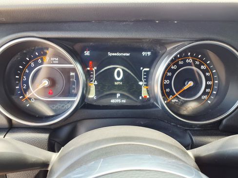 Used 2022 Jeep Gladiator Overland w/ Popular Equipment Package AWD/4WD image 19