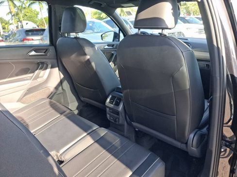 Used 2023 Volkswagen Tiguan SE R-Line FWD image 19