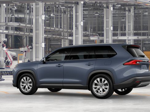 New 2026 Toyota Grand Highlander FWD image 5