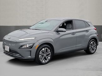 Used 2023 Hyundai Kona SE w/ Cargo Package 360° Tour