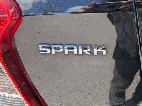 Used 2020 Chevrolet Spark LT w/ Spark Special Edition FWD image 13