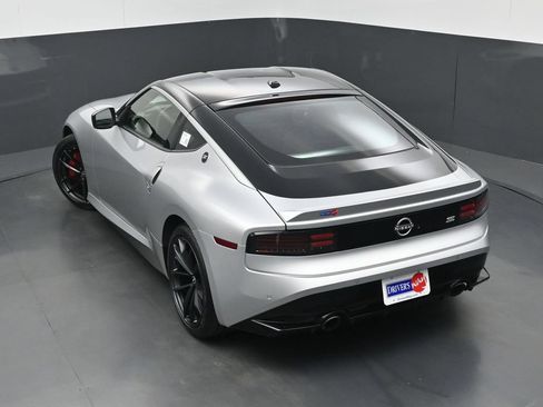 Used 2025 Nissan Z Performance w/ Floor Mat Package RWD image 32