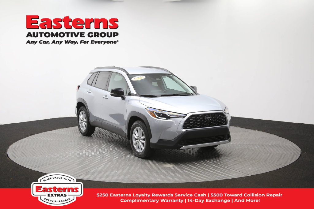 Used 2025 Toyota Corolla Cross LE FWD image 50