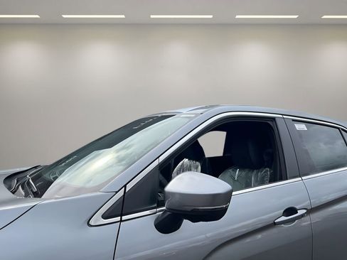 New 2026 Mitsubishi Eclipse Cross SEL AWD/4WD image 11