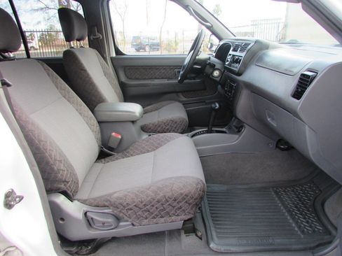 Used 2000 Nissan Xterra XE image 32